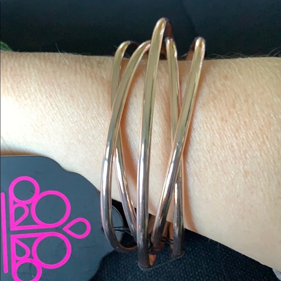 Paparazzi Bracelet. Rose Gold. Brand New. With tag - Picture 5 of 5